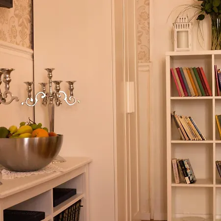 Mama's And Papa's Luxury Pensión Split