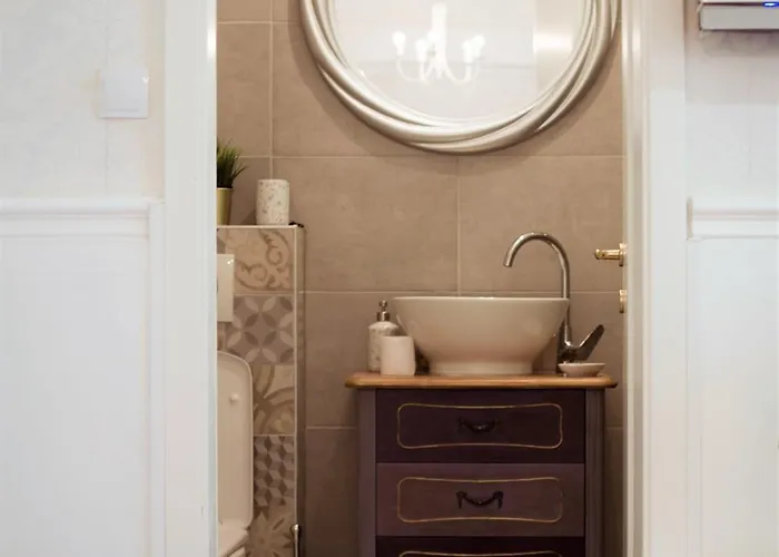 Mama's And Papa's Luxury