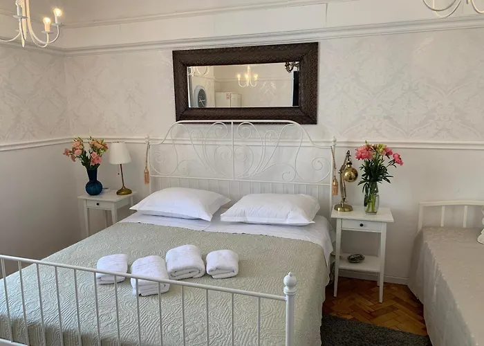 Mama's And Papa's Luxury